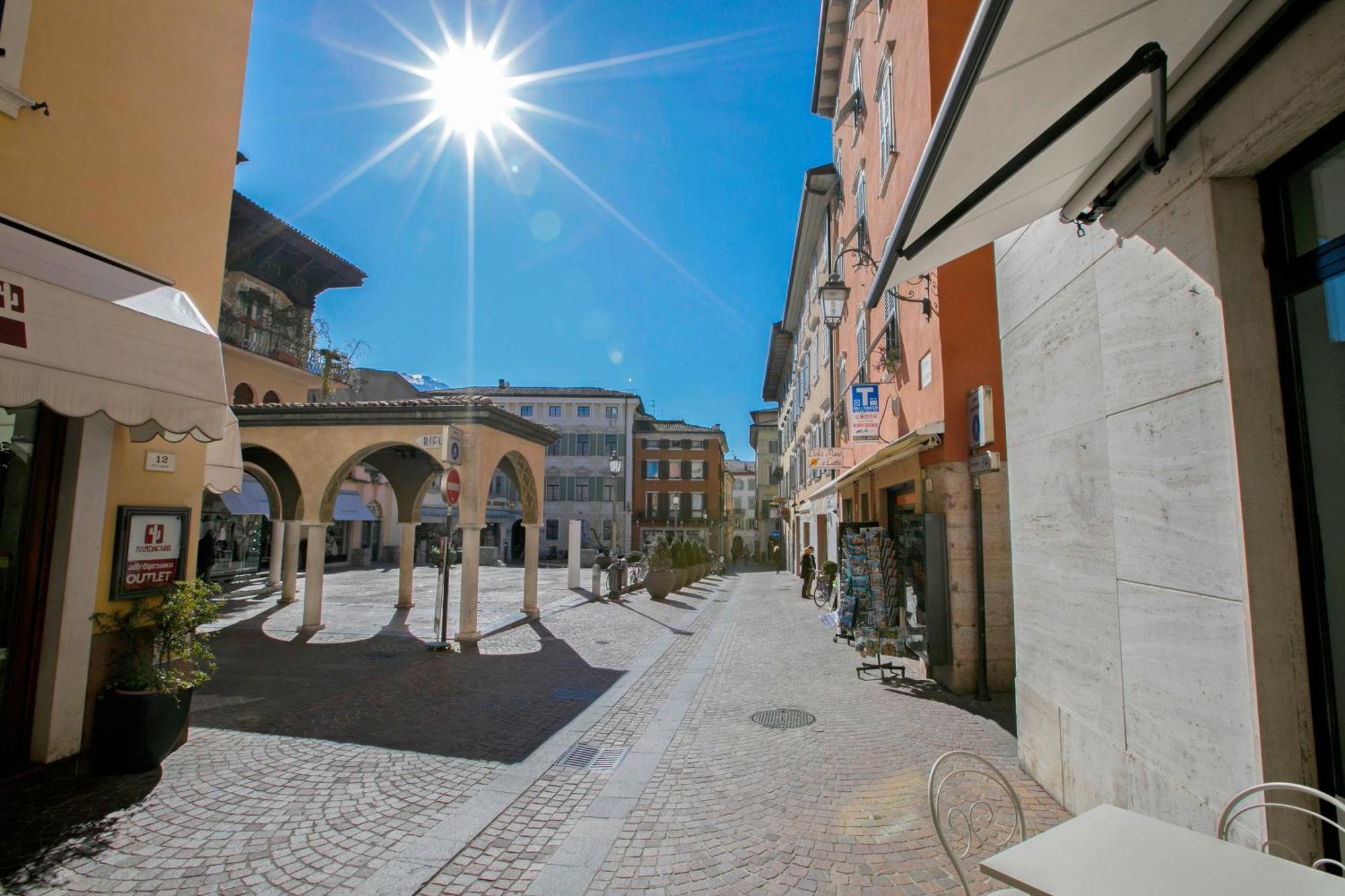 Ca'Cerere - Happy Rentals Рива-дель-Гарда Экстерьер фото